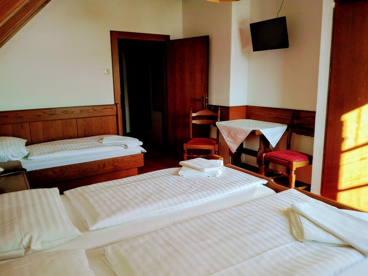 Mosers Pension Филлах Экстерьер фото